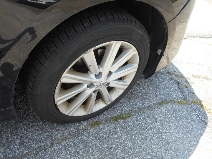 BLACK, 2014 TOYOTA CAMRY Image 17
