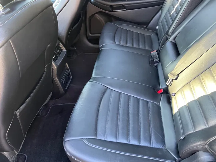 MAROON, 2016 FORD EDGE Image 21