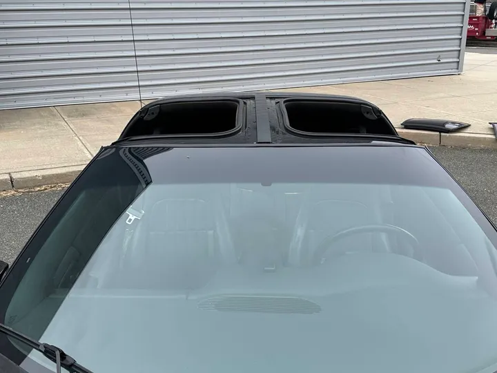 Black, 2001 Chevrolet Camaro Image 15