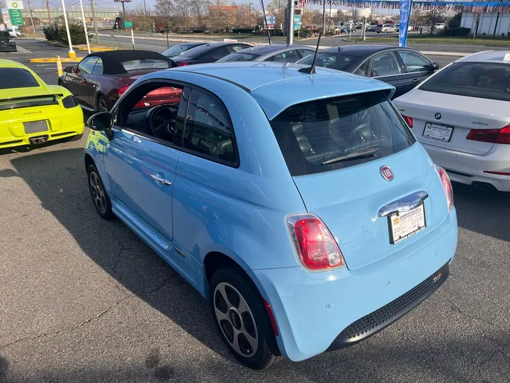 Blue, 2017 FIAT 500e Image 37