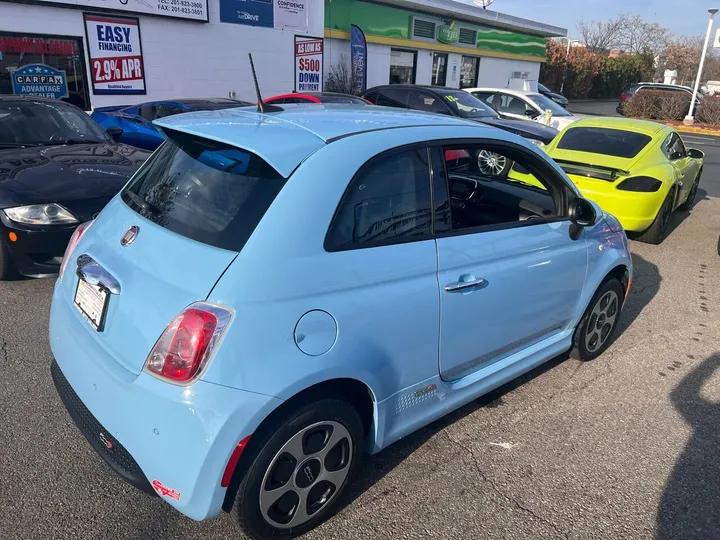 Blue, 2017 FIAT 500e Image 36