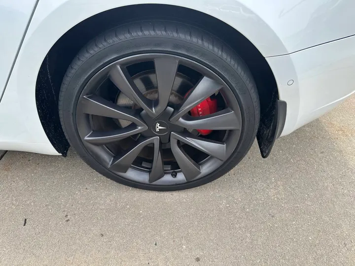 White, 2020 Tesla Model 3 Image 27