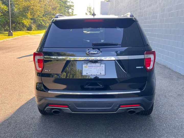 Black, 2018 Ford Explorer Image 5