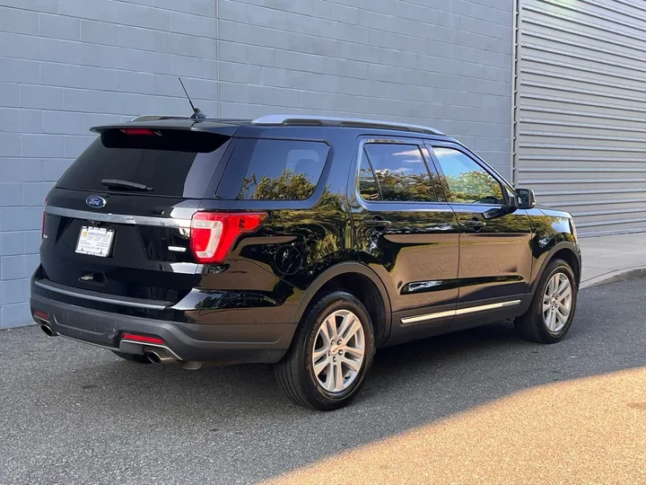 Black, 2018 Ford Explorer Image 11