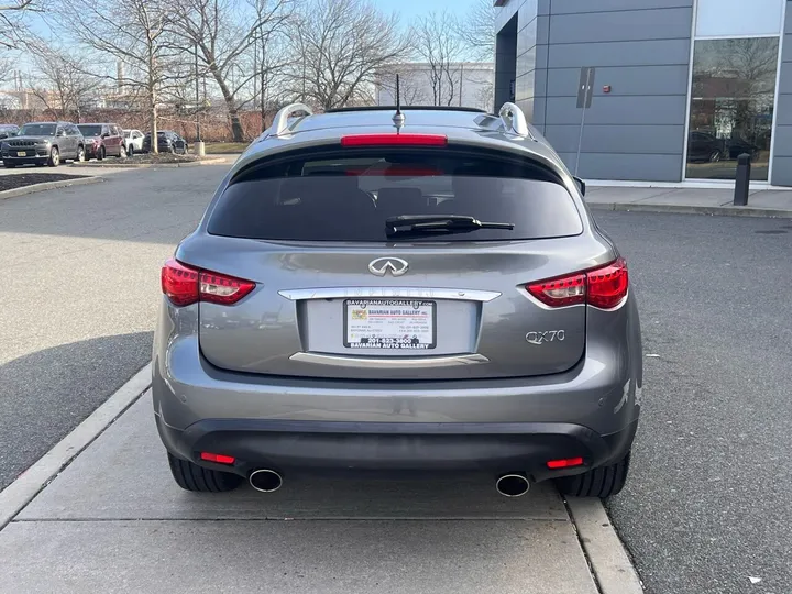 Gray, 2014 Infiniti QX70 Image 4