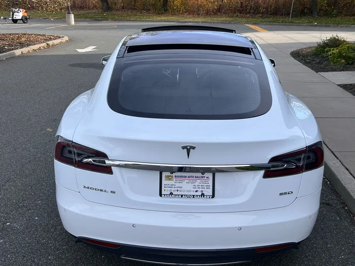 White, 2016 Tesla Model S Image 48