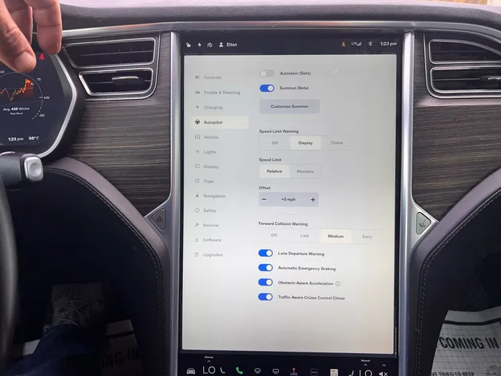 White, 2016 Tesla Model S Image 32