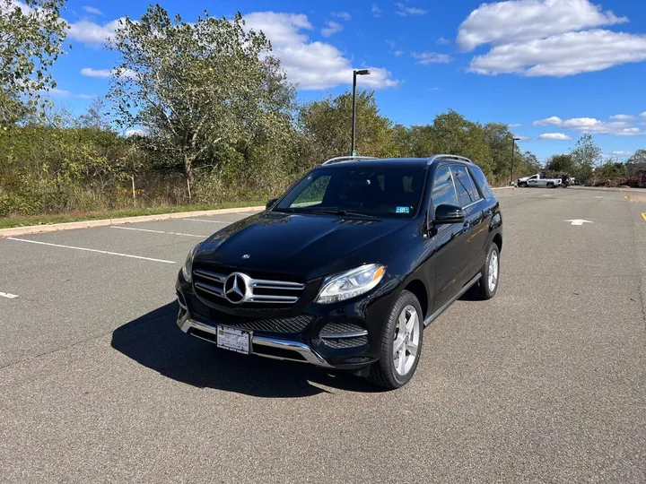 Black, 2016 Mercedes-Benz GLE Image 10