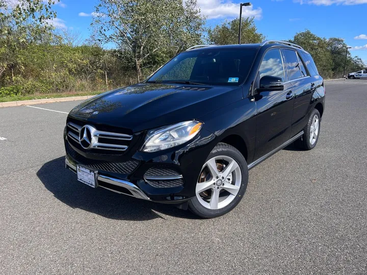 Black, 2016 Mercedes-Benz GLE Image 2