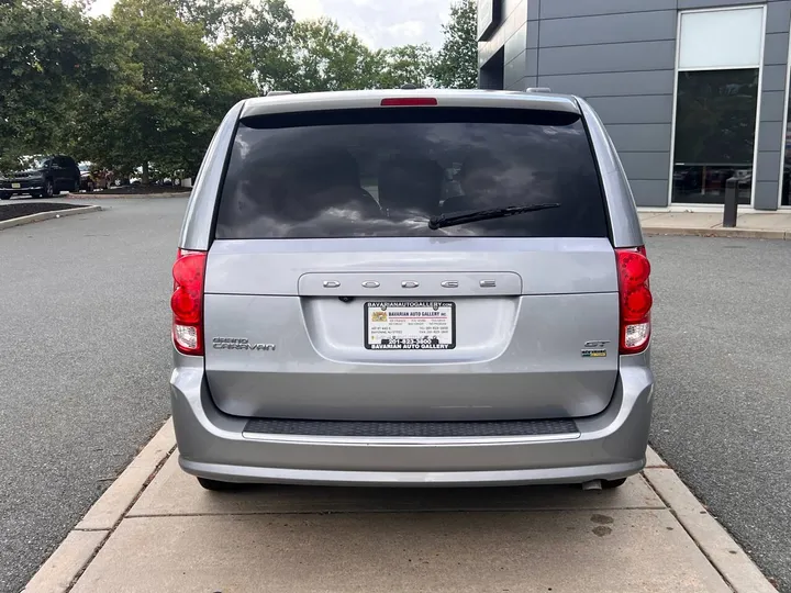 Silver, 2019 Dodge Grand Caravan Image 4