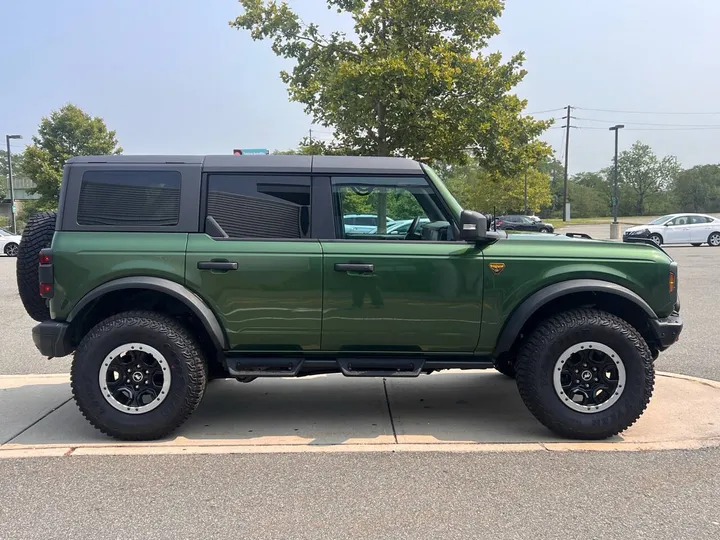 Green, 2023 Ford Bronco Image 6