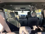 White, 2018 Chrysler Pacifica Thumnail Image 16