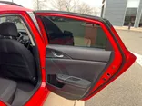 Red, 2017 Honda Civic Thumnail Image 15