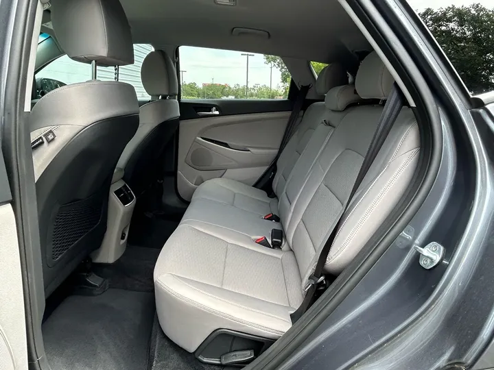 Gray, 2019 Hyundai Tucson Image 16