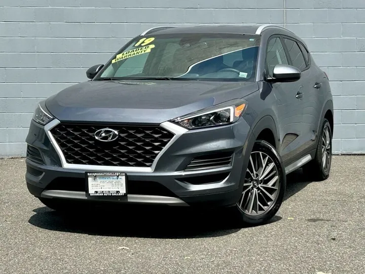 Gray, 2019 Hyundai Tucson Image 2