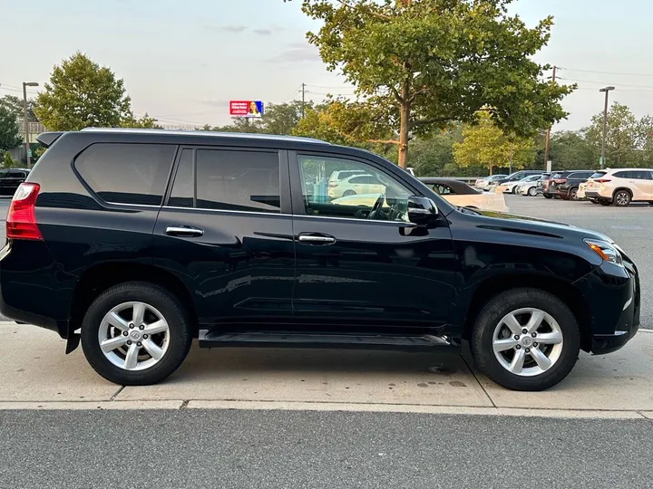 Black, 2011 Lexus GX 460 Image 6