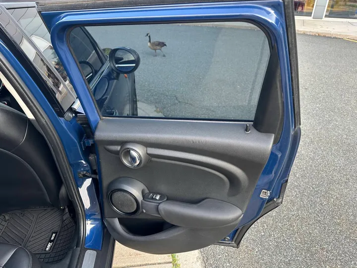 Blue, 2017 MINI Hardtop 4 Door Image 12