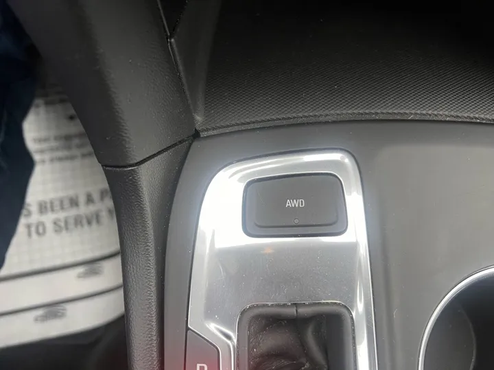 Black, 2018 Chevrolet Equinox Image 32