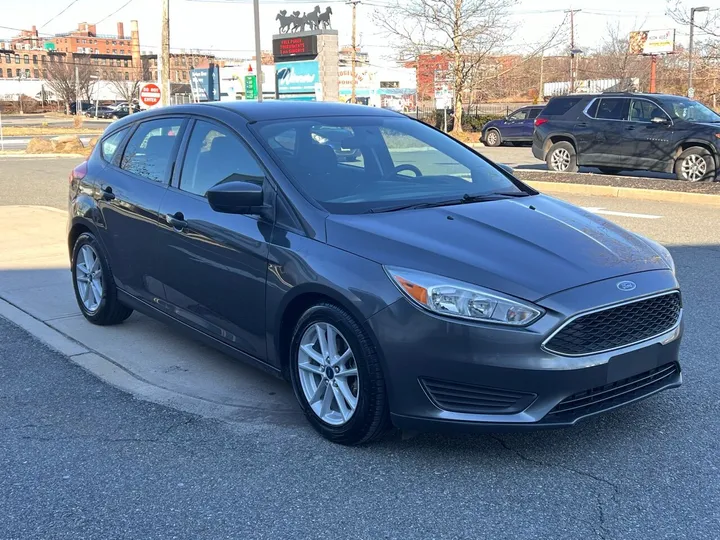 Gray, 2018 Ford Focus Image 7