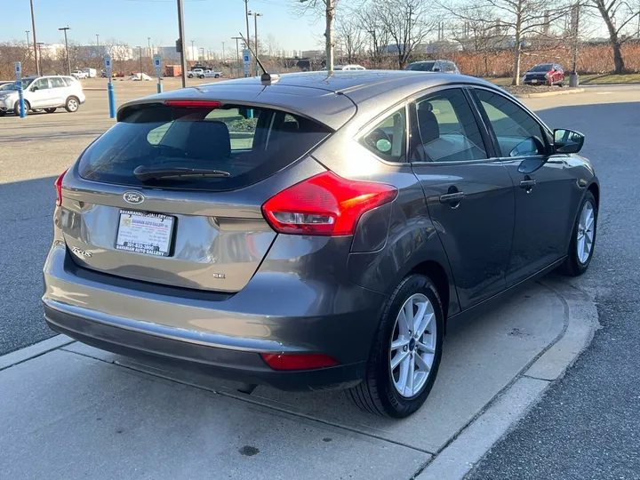 Gray, 2018 Ford Focus Image 5