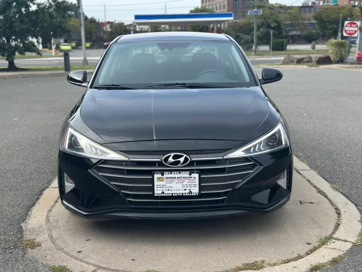 Black, 2019 Hyundai Elantra Image 7