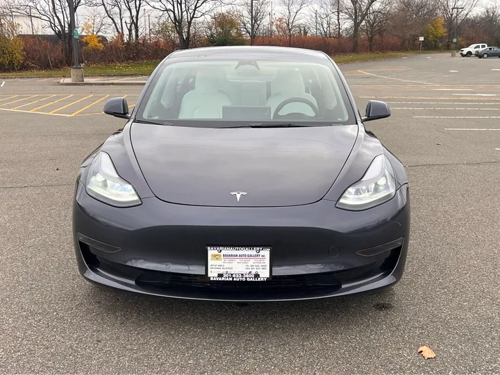 Gray, 2021 Tesla Model 3 Image 9