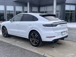 White, 2020 Porsche Cayenne Thumnail Image 4