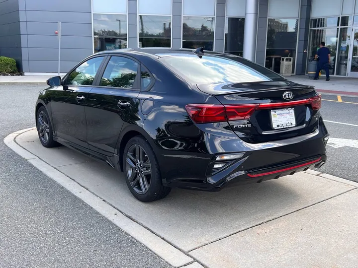 Black, 2021 Kia Forte Image 3