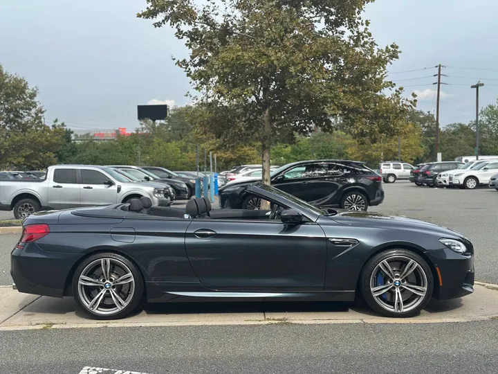 Charcoal, 2014 BMW M6 Image 22