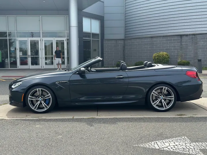Charcoal, 2014 BMW M6 Image 18