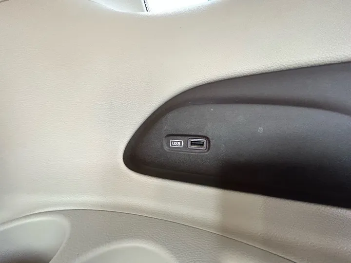 Gray, 2018 Chrysler Pacifica Image 31