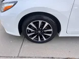 White, 2018 Nissan Altima Thumnail Image 28