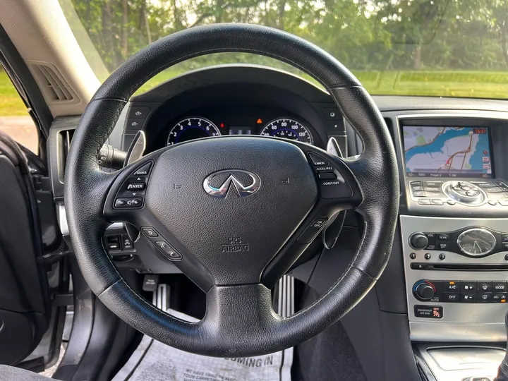 Gray, 2014 Infiniti Q60 Coupe Image 32