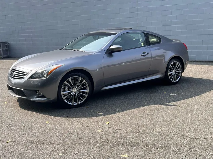 Gray, 2014 Infiniti Q60 Coupe Image 3