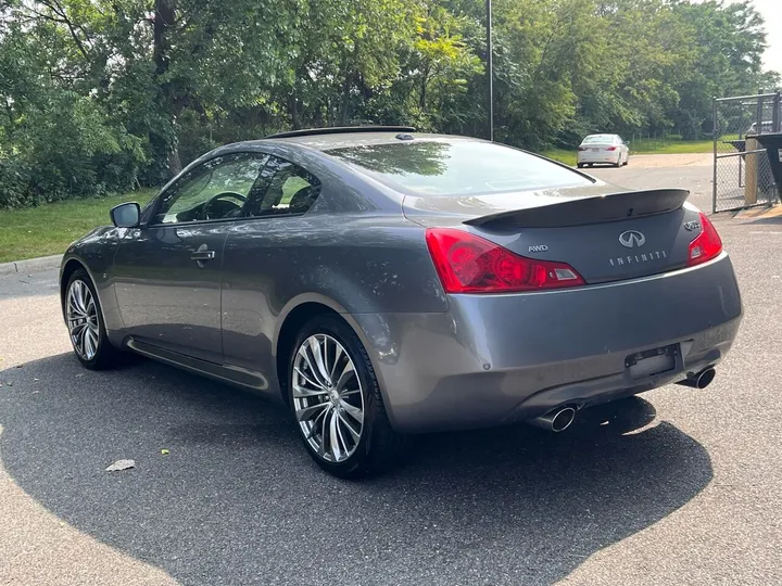 Gray, 2014 Infiniti Q60 Coupe Image 5