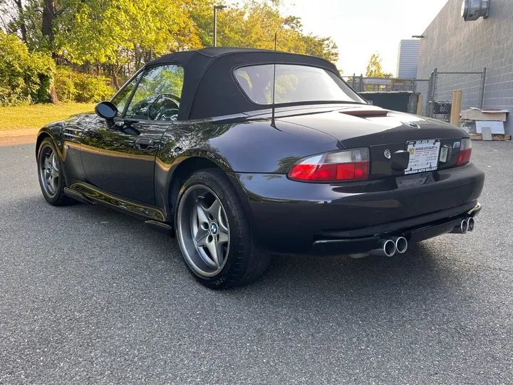 Black, 2002 BMW M Image 6