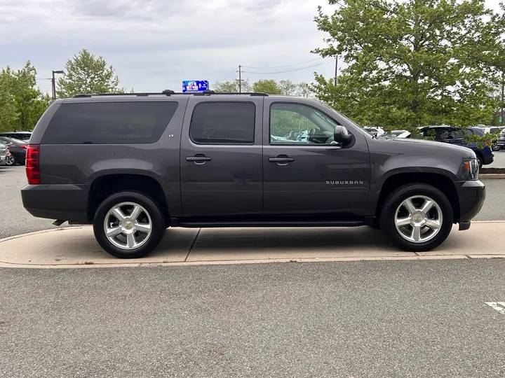 Charcoal, 2010 Chevrolet Suburban Image 6