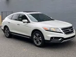 White, 2014 Honda Crosstour Thumnail Image 11