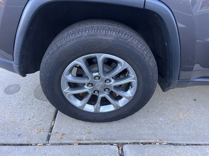 Charcoal, 2015 Jeep Grand Cherokee Image 37