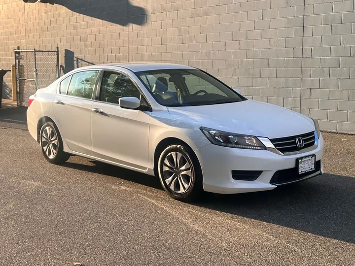 White, 2015 Honda Accord Image 8