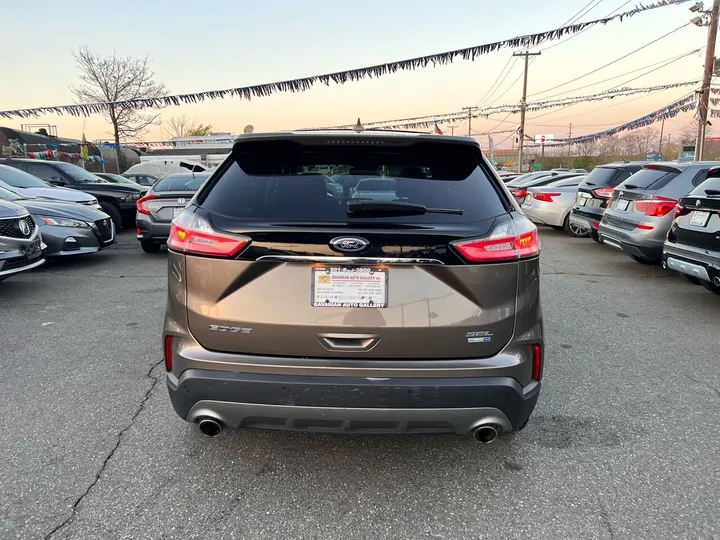 Brown, 2019 Ford Edge Image 6