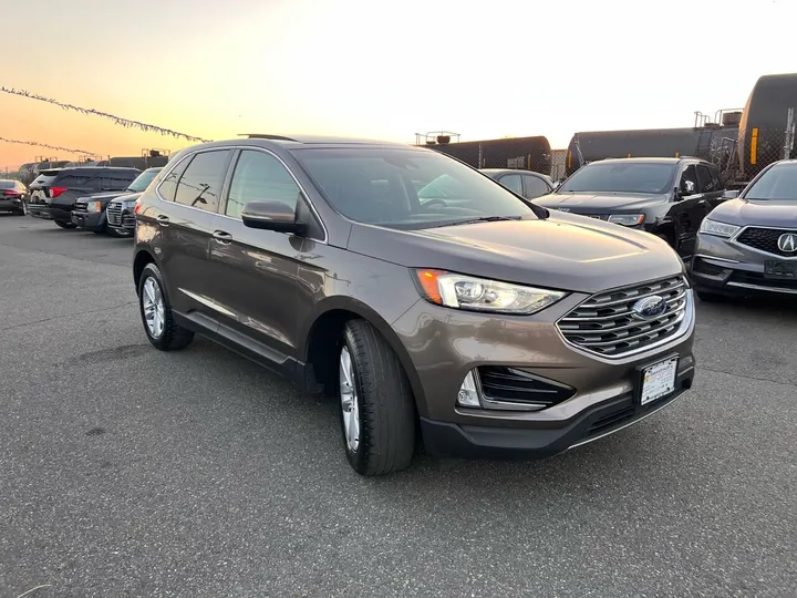 Brown, 2019 Ford Edge Image 9