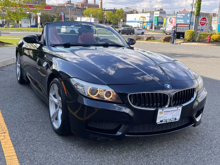 Black, 2011 BMW Z4 Image 52