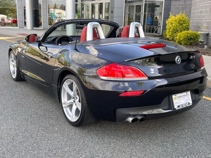 Black, 2011 BMW Z4 Image 48