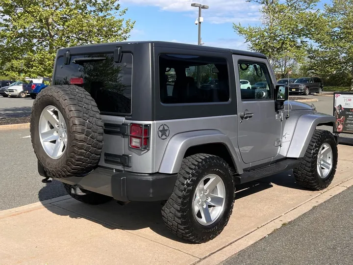 Silver, 2015 Jeep Wrangler Image 5