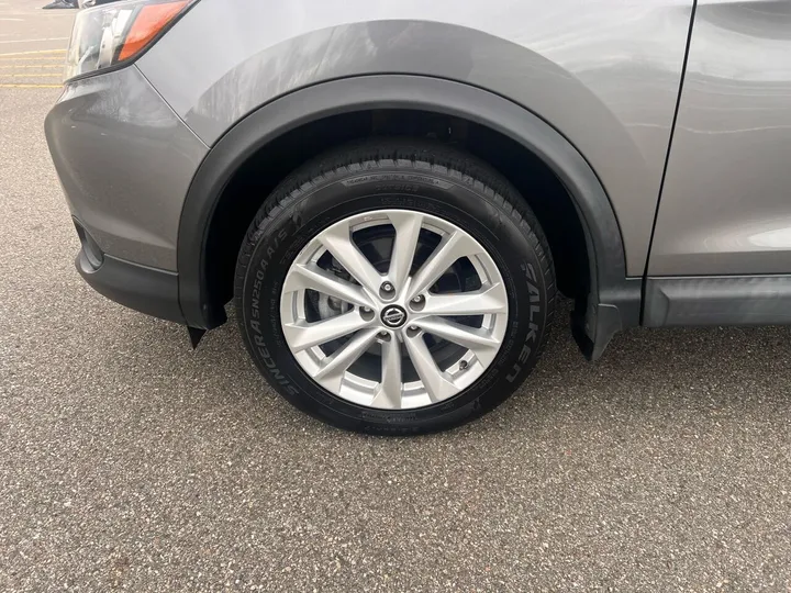 Gray, 2019 Nissan Rogue Sport Image 29