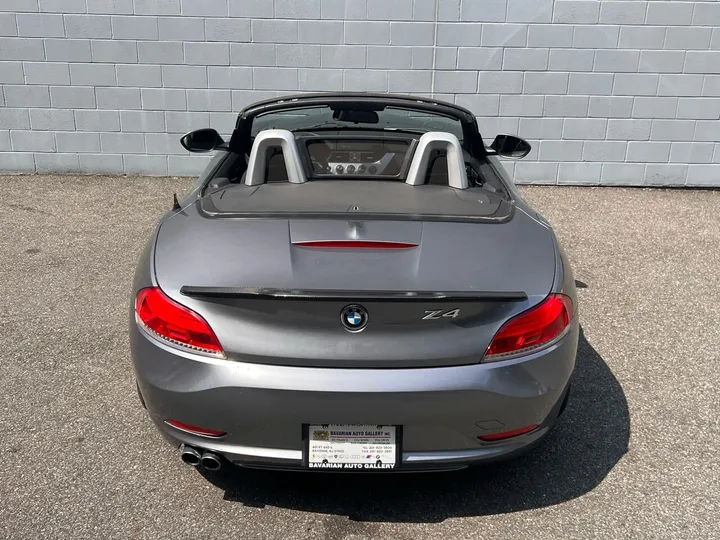 Gray, 2011 BMW Z4 Image 22