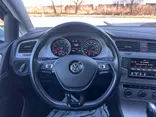 White, 2017 Volkswagen Golf Thumnail Image 21