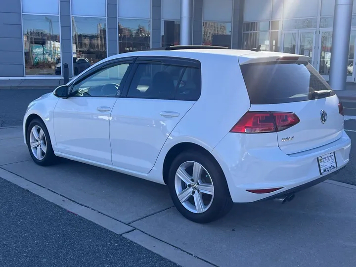 White, 2017 Volkswagen Golf Image 3