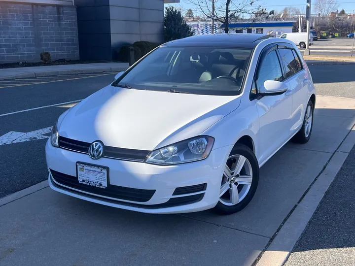 White, 2017 Volkswagen Golf Image 39